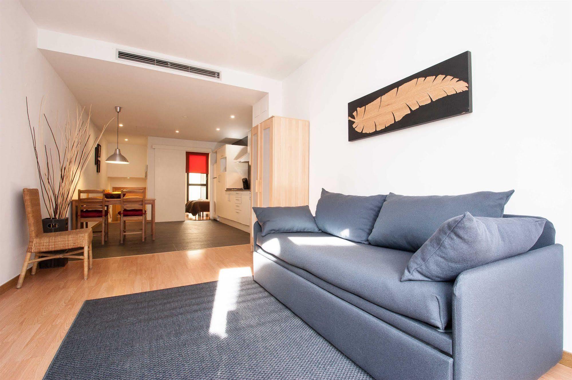 Short Stay Group Liceu Serviced Apartments Barcelona Exterior foto