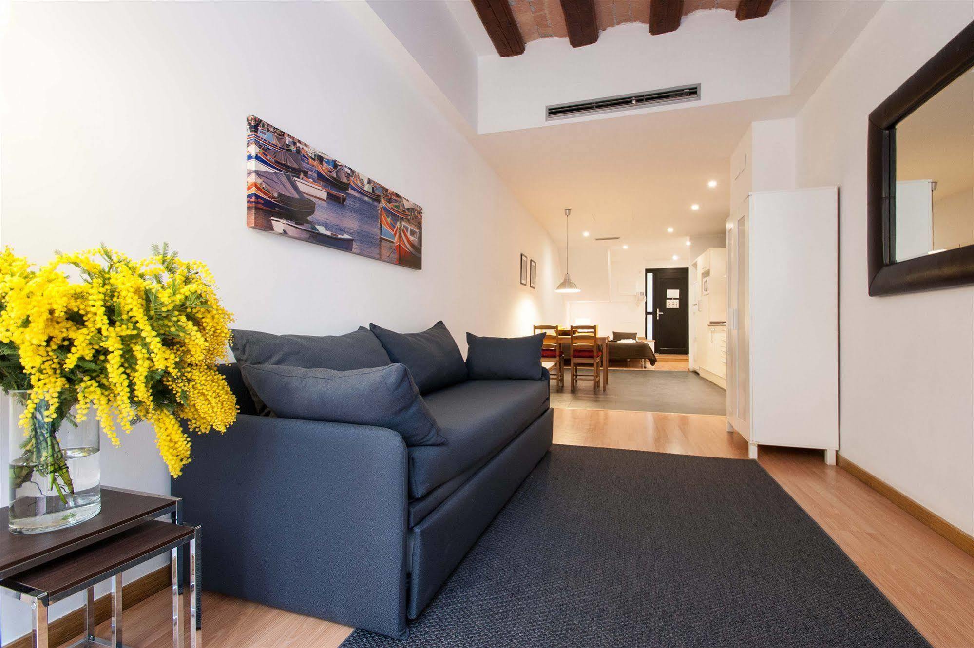 Short Stay Group Liceu Serviced Apartments Barcelona Exterior foto